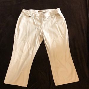 Women’s white jeans